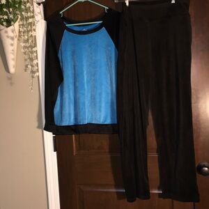 Cuddl Duds Black & Blue Two-Piece Lounge Set Top L Pants M